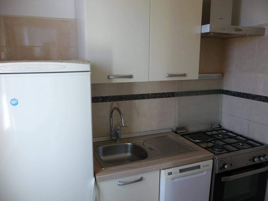 Apartments Noris Pula Exterior photo