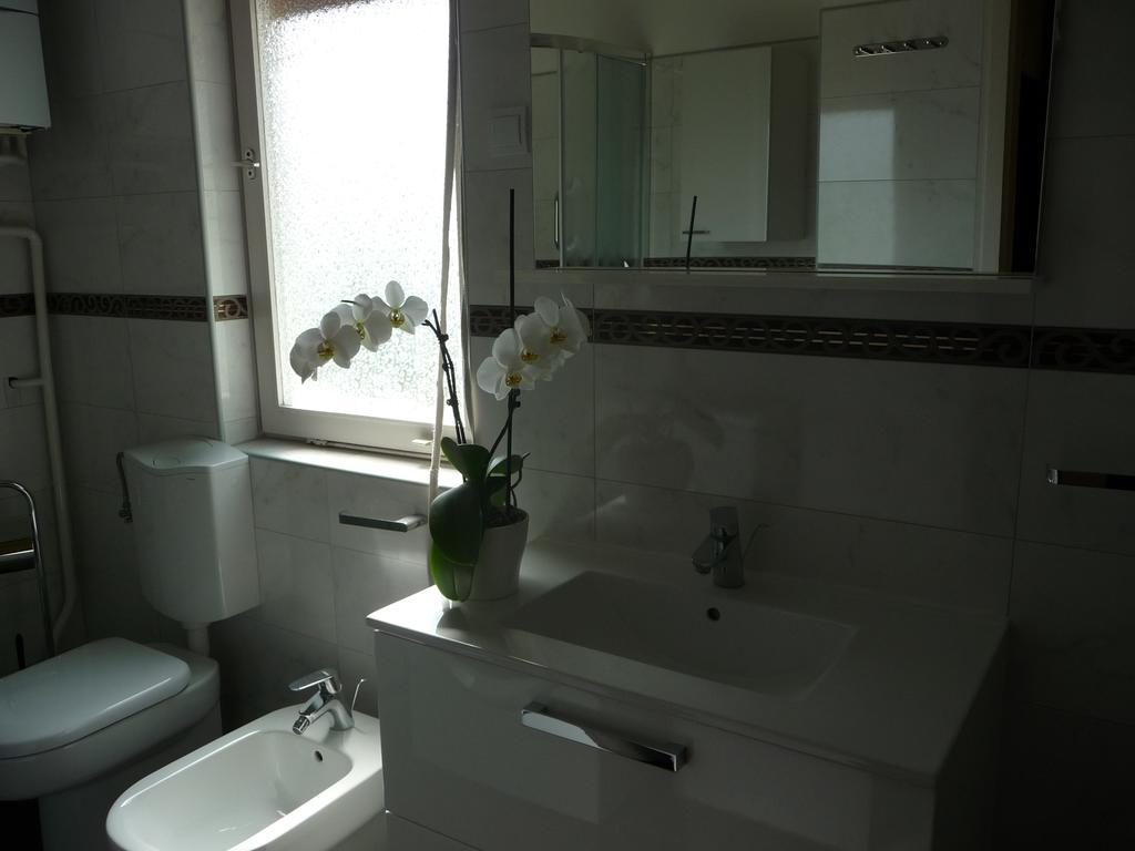 Apartments Noris Pula Exterior photo