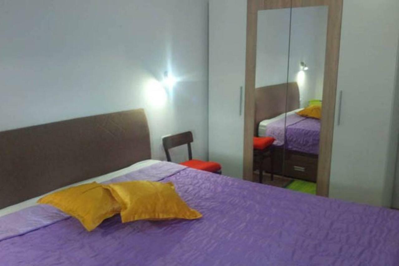 Apartments Noris Pula Exterior photo